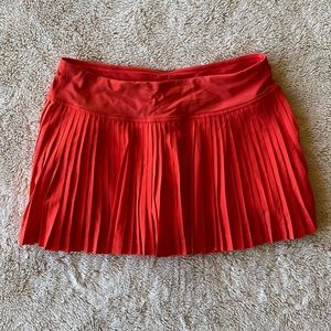 Lululemon tennis skirt size 6